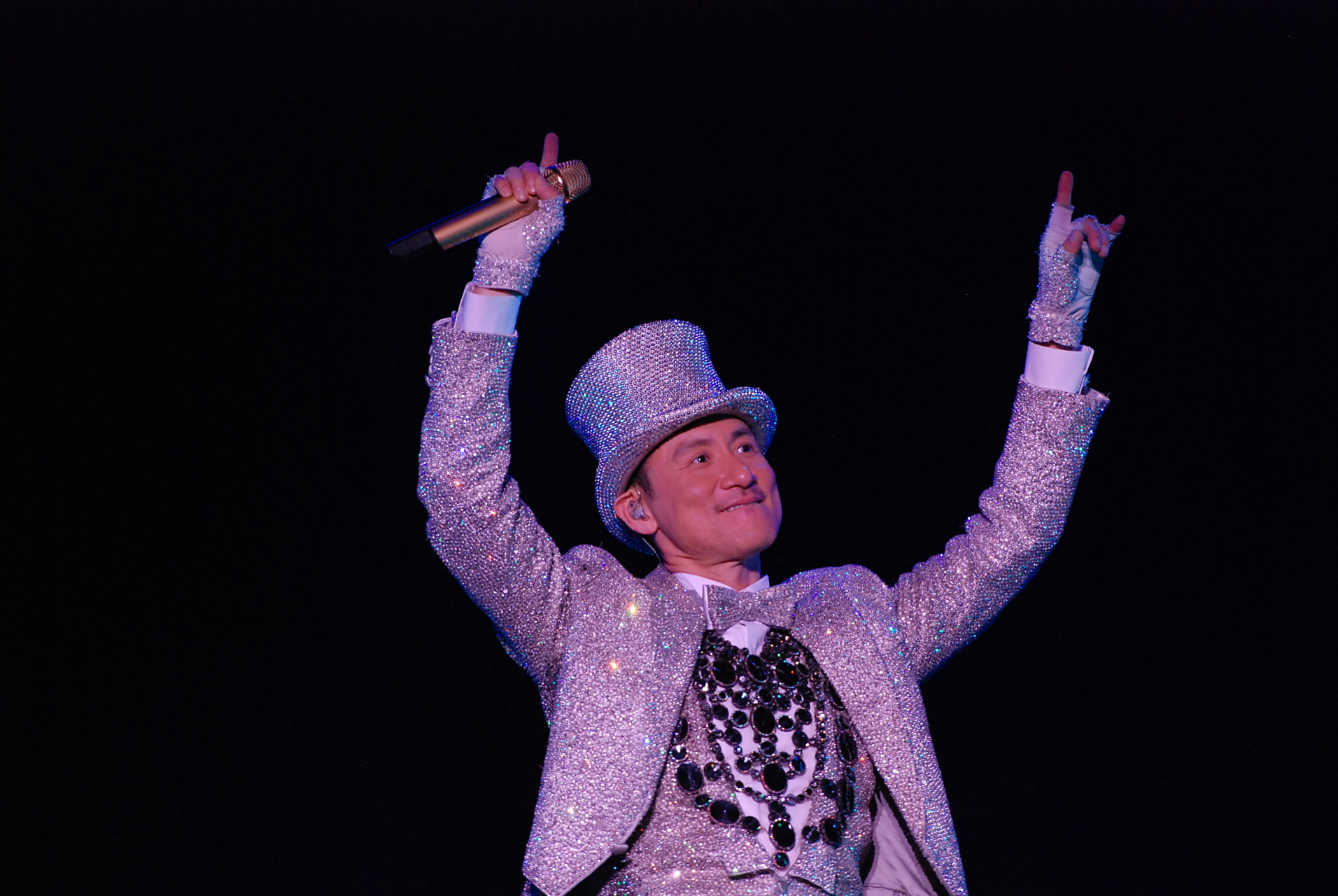 #宁波身边事#【#张学友演唱会宁波站定了#[话筒]】张学友60 巡回演唱