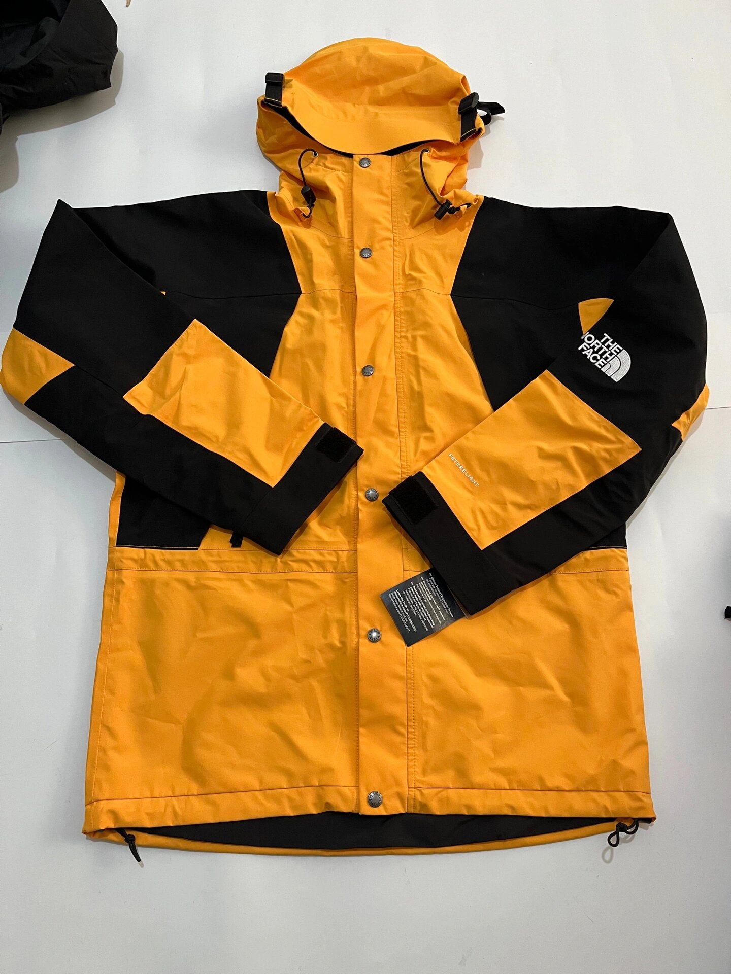 北面1994冲锋衣 北面1994冲锋衣,黄色 双拉链可以77内胆,fl面料