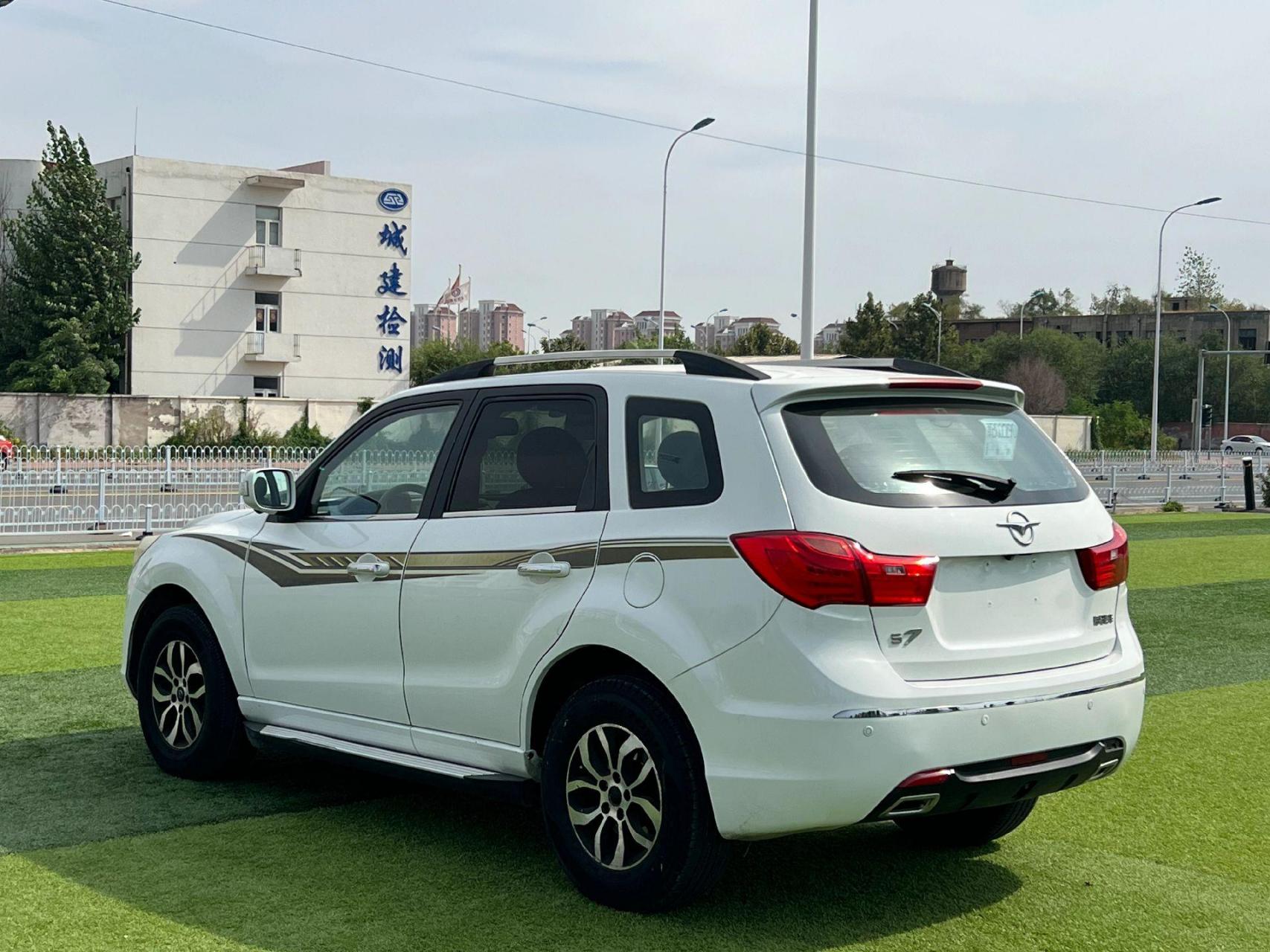 15年自动挡海马s7 车况精品喜欢来仅售2米多.