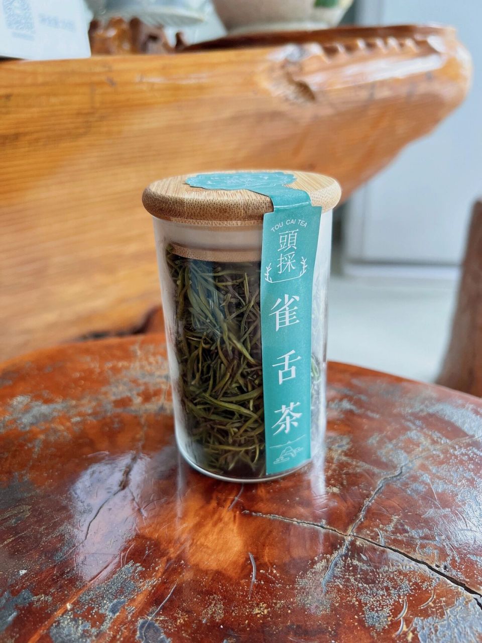 可以考虑作为口粮茶的特级雀舌  购入的是绿满堂的雀舌 茶叶产地是