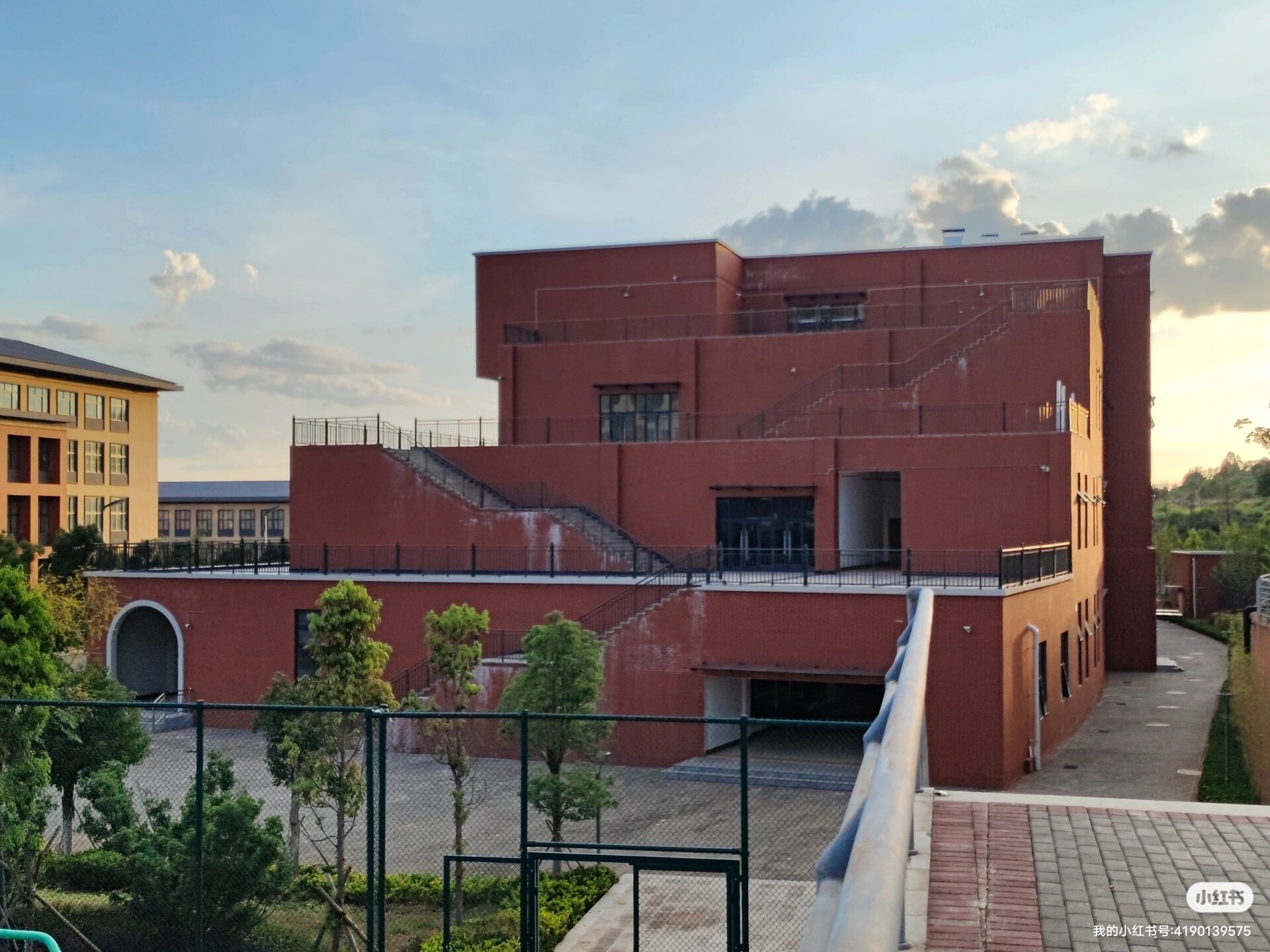 云南财经大学安宁校区