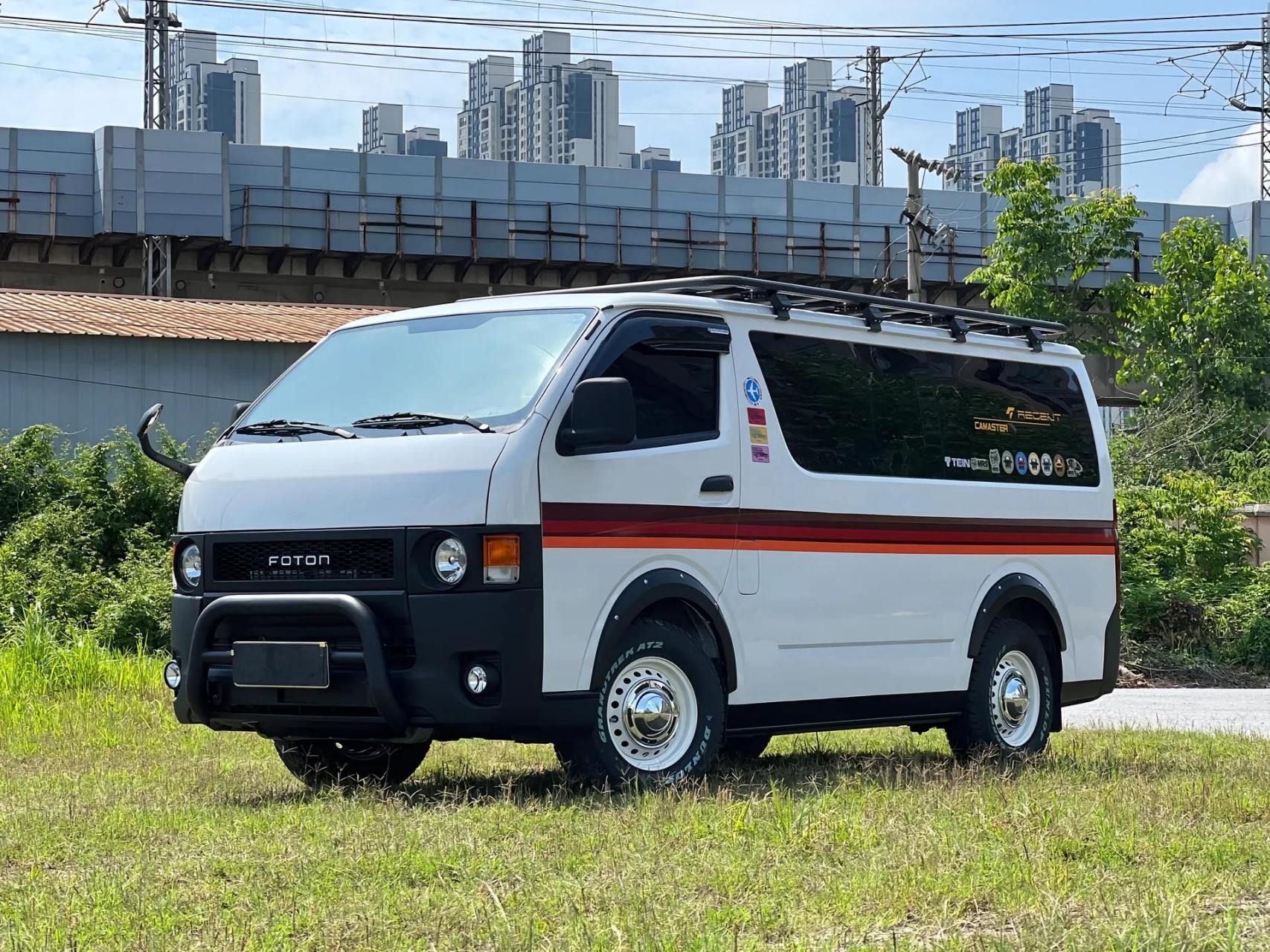 福田风景g7越界露营大师,是市场上现有最成熟的批量化露营车最成熟的