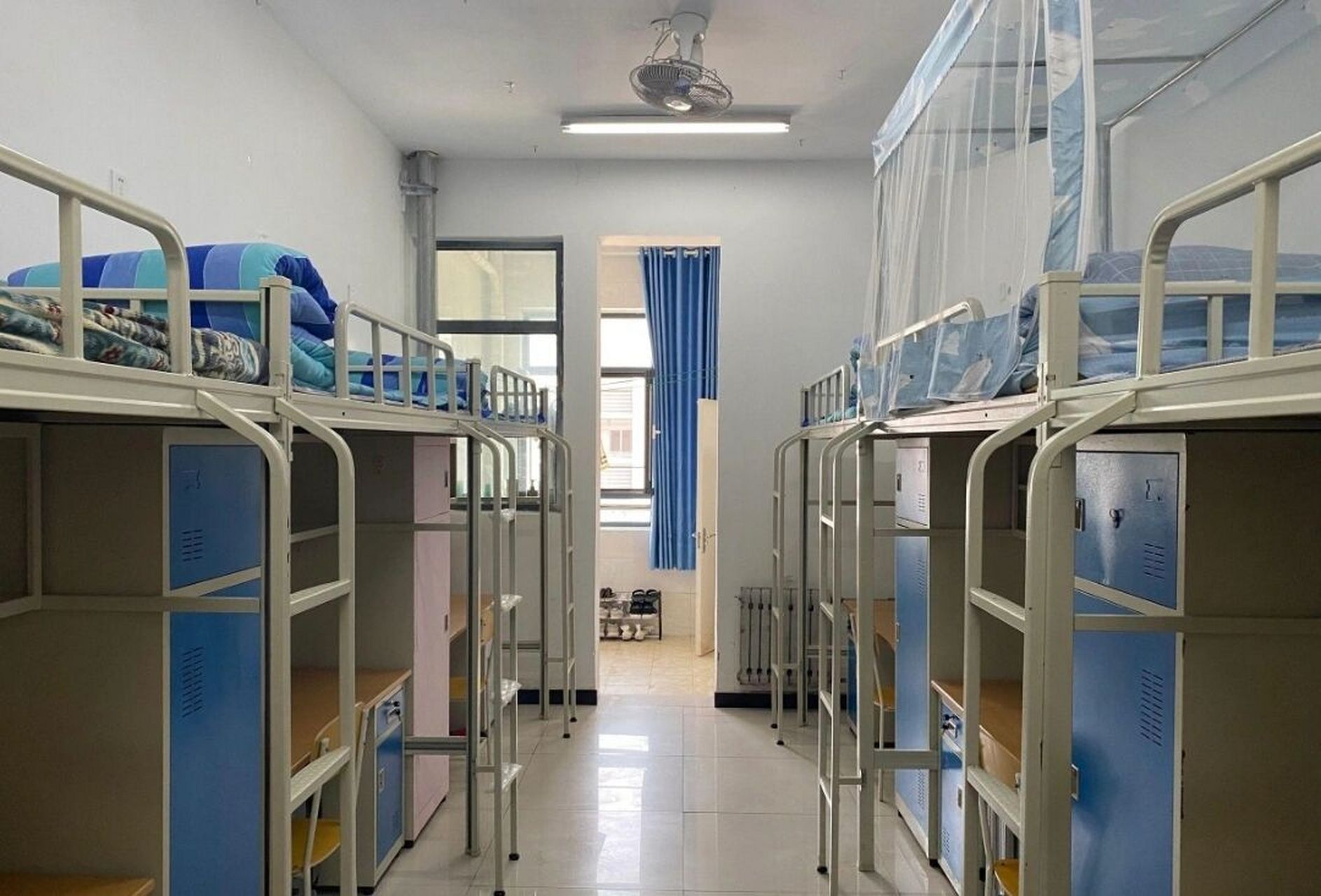 山东铝业职业学院宿舍 山东铝业职业学院的宿舍六人间还是上床下桌