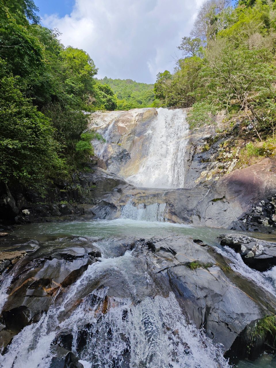 赣县宝莲山 小众消暑休闲的地方,去玩的话可以带双凉鞋尽情玩水
