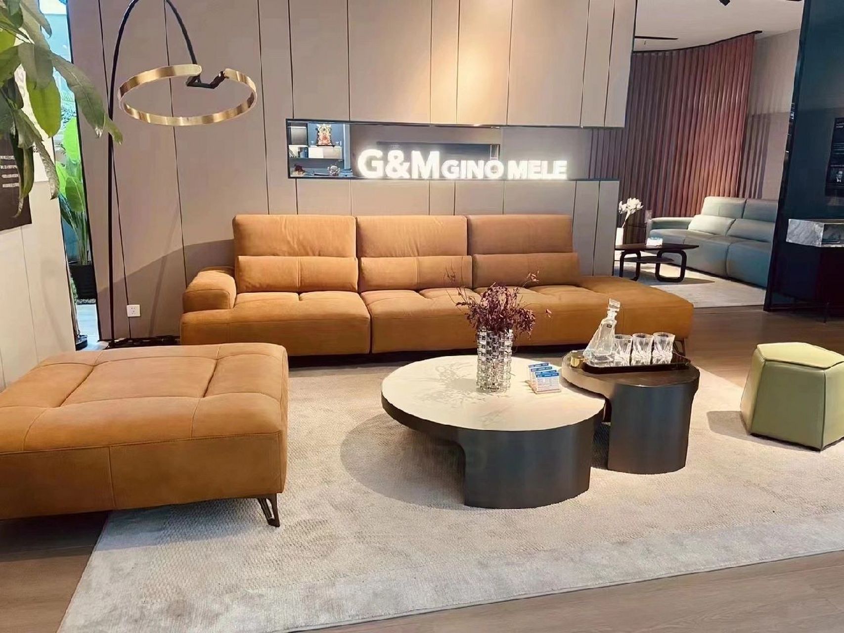 gm意大利真皮沙发 gm进口合资品牌,主要以功能沙发和休闲沙发为主