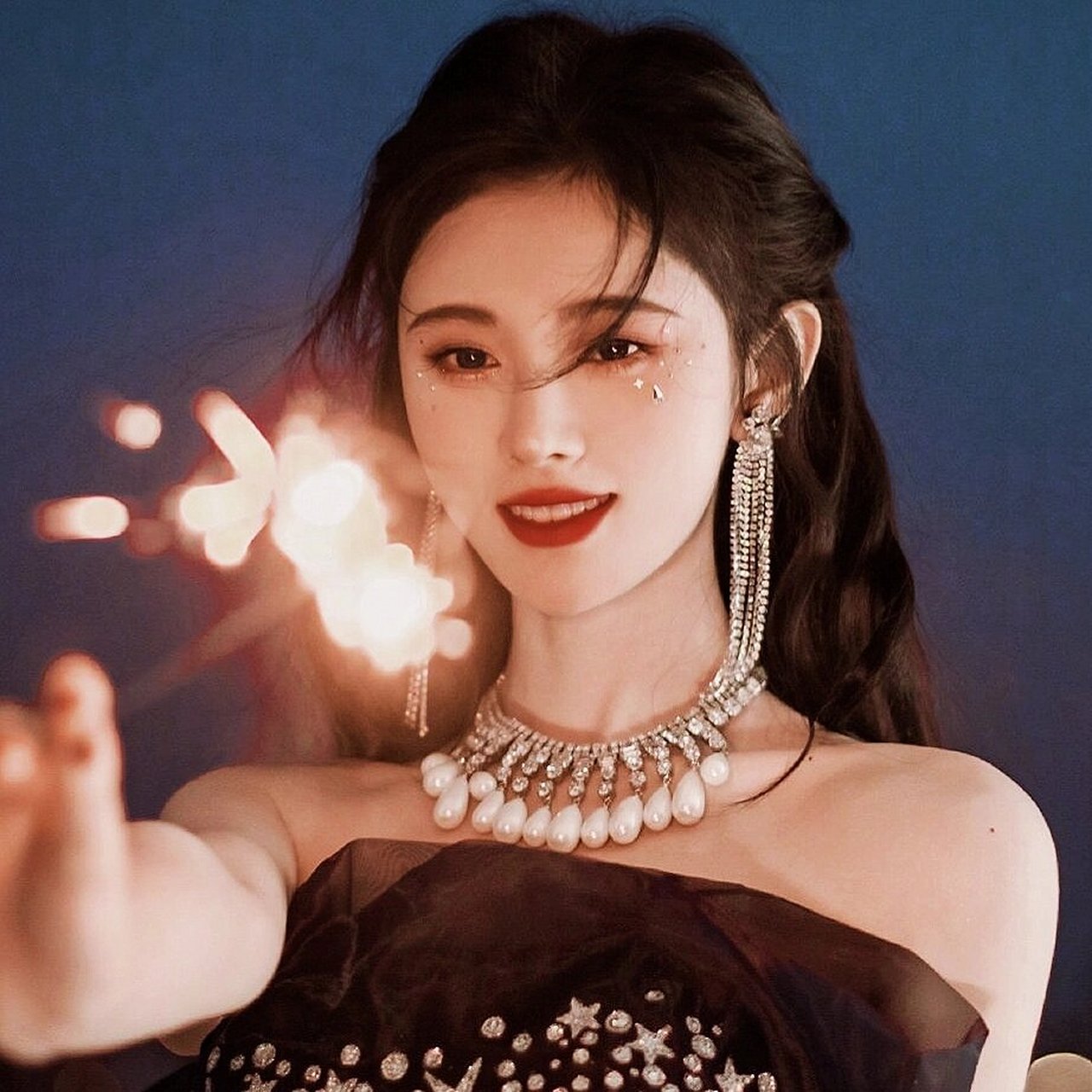 鞠婧祎头像合集～ 鞠婧祎(kiku,1994年6月18日-),出生于四川省遂宁市