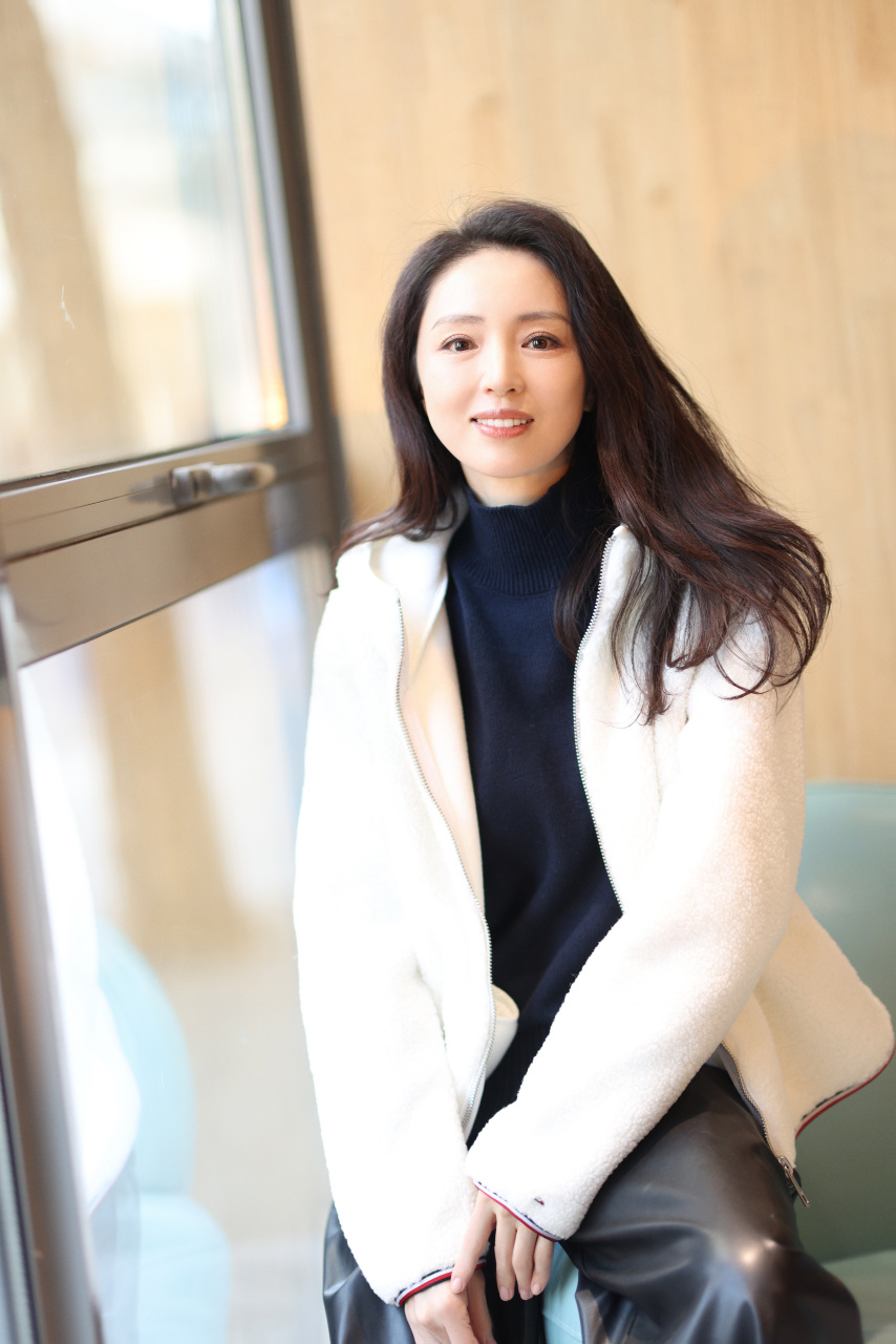 董璇超话 大雪至 冬安好0807 一组美璇@董璇 的冬日限定缓缓掉落