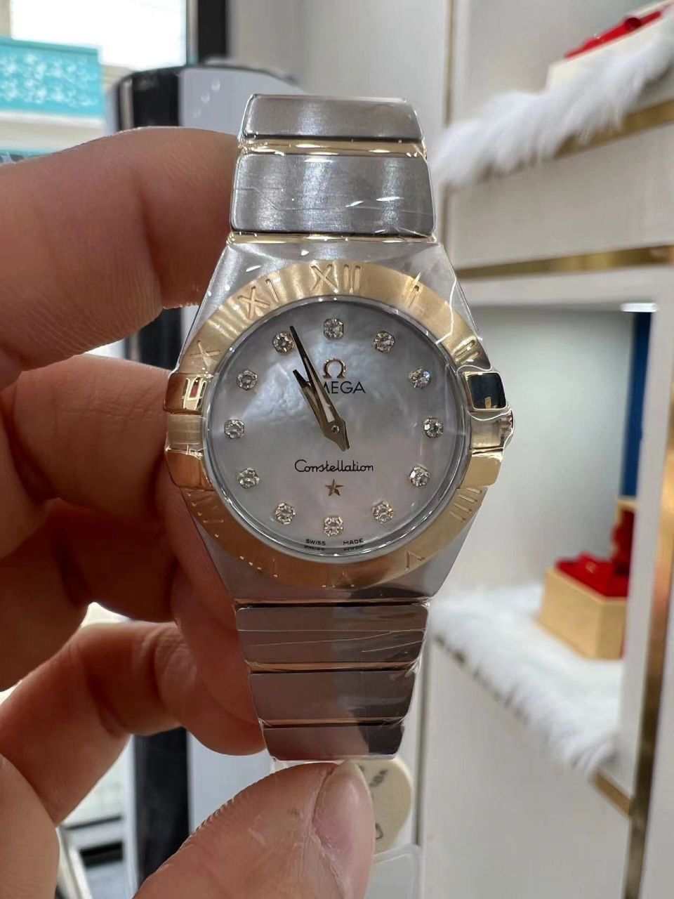 欧米茄四代星座女士石英腕表 最新到货欧米茄星座四代经典24盘内钻