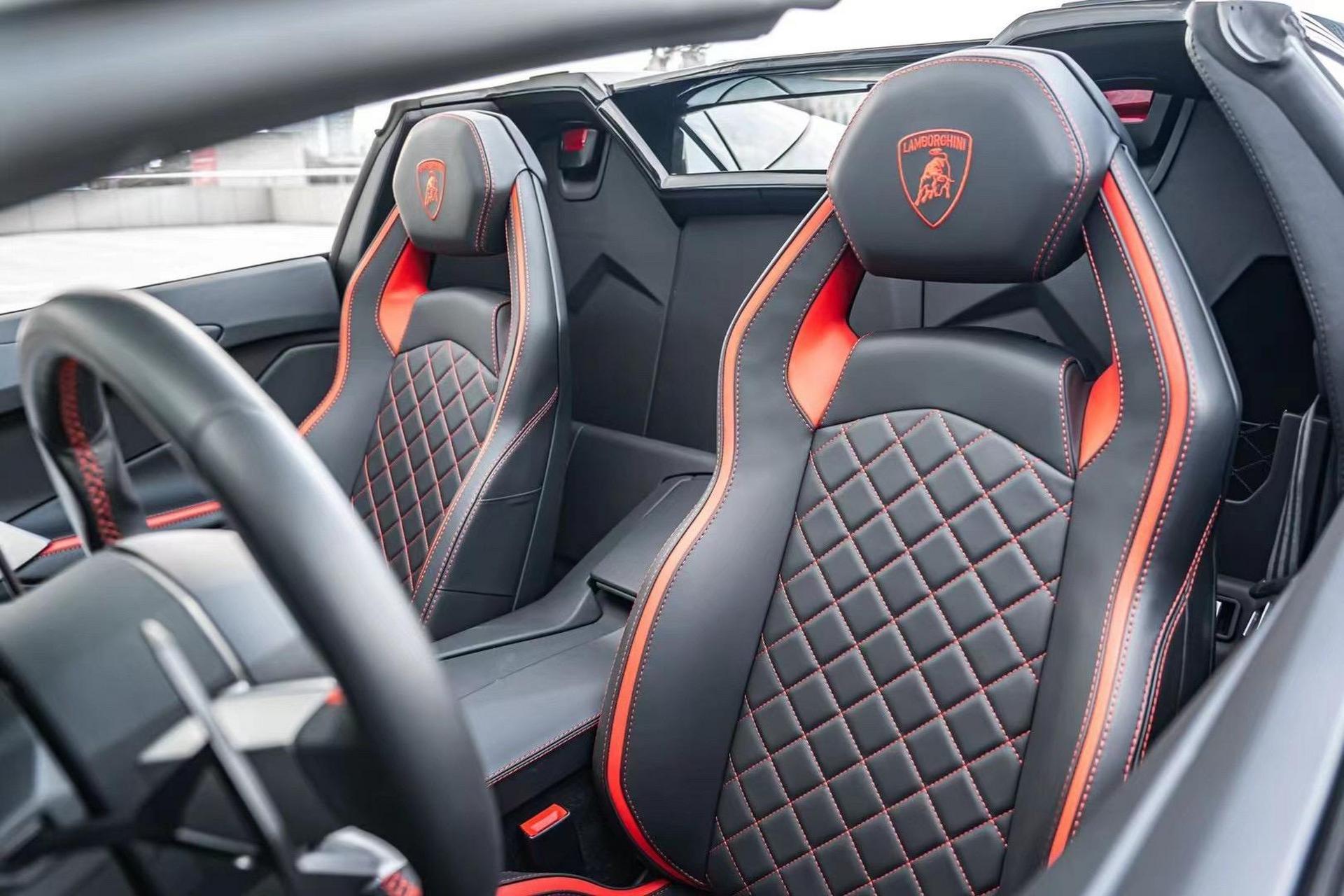 19年 上牌 兰博基尼lp740-4敞篷 ,订制油漆,舒适包.