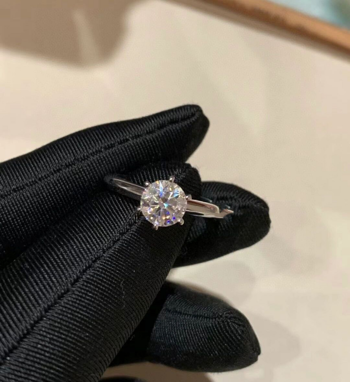 蒂芙尼·钻戒 主石一克拉96t家六爪,婚戒78151卡钻石 tiffany