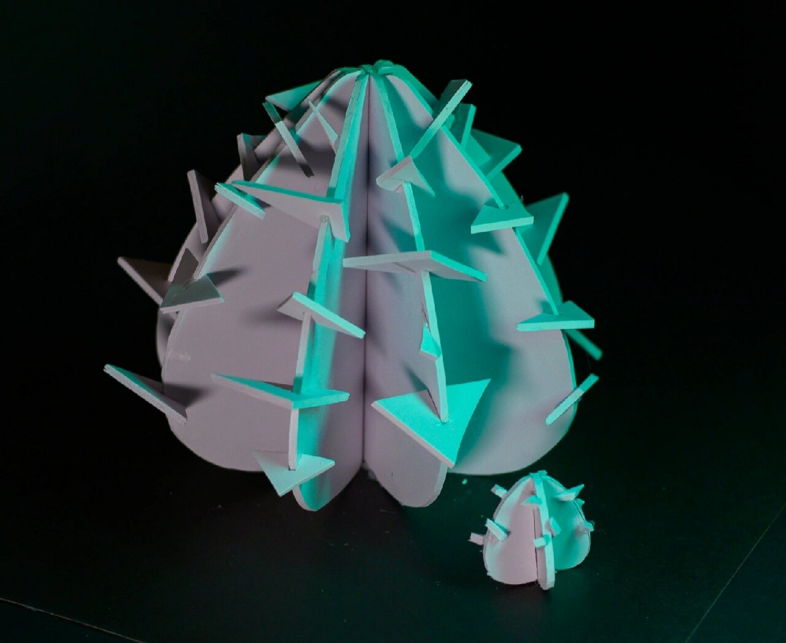 插接立体构成作业 关于插接和层面立构作业,图一和图二都是插接,图三