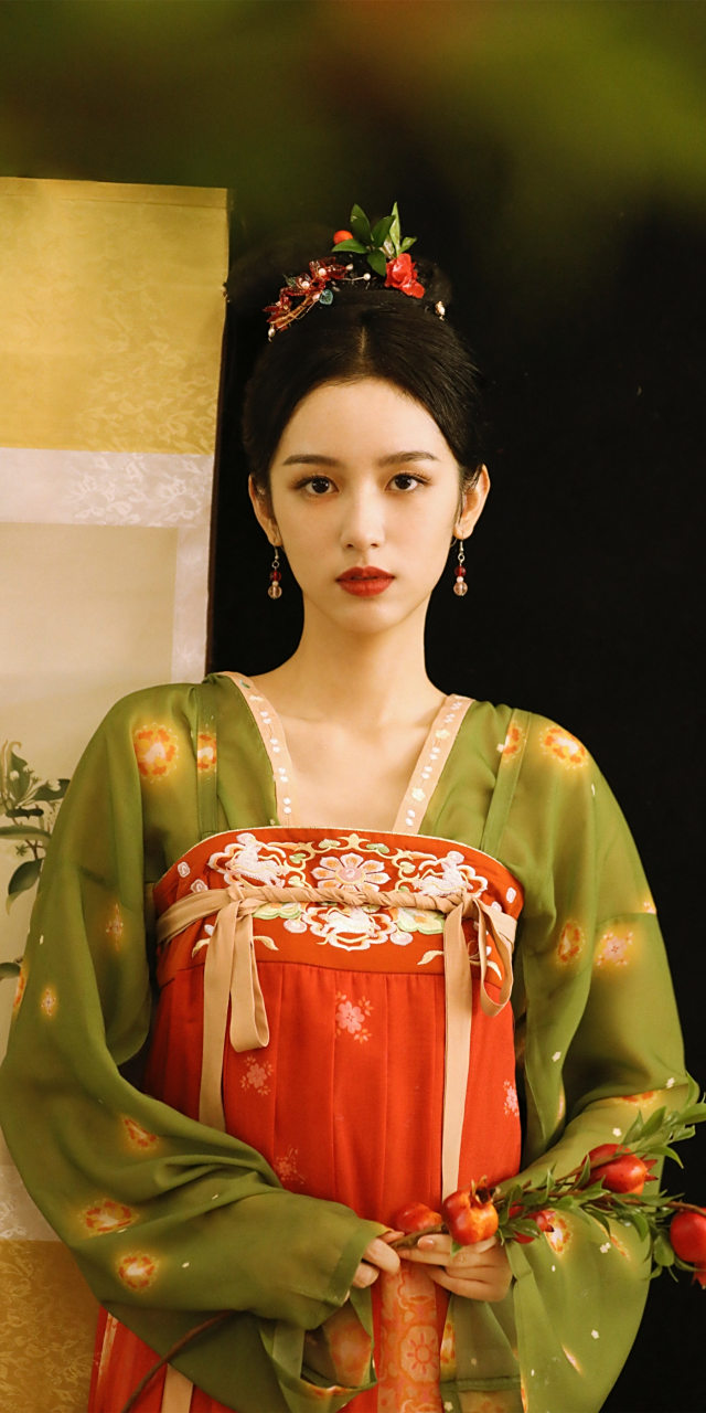 周也唯美古风造型壁纸图集