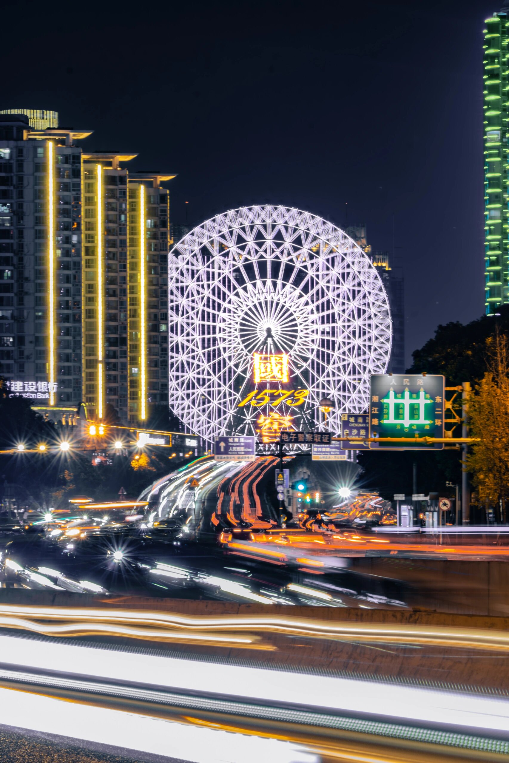 长沙之眼  这里看侯家塘摩天轮也太壮观了