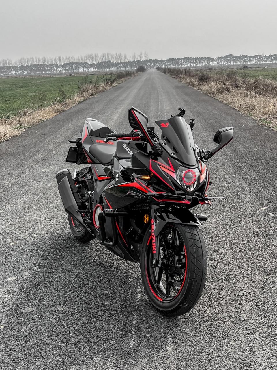 而是因为喜欢和热爱"#铃木gsx250r #改装#机车 #摩托车#黑武士