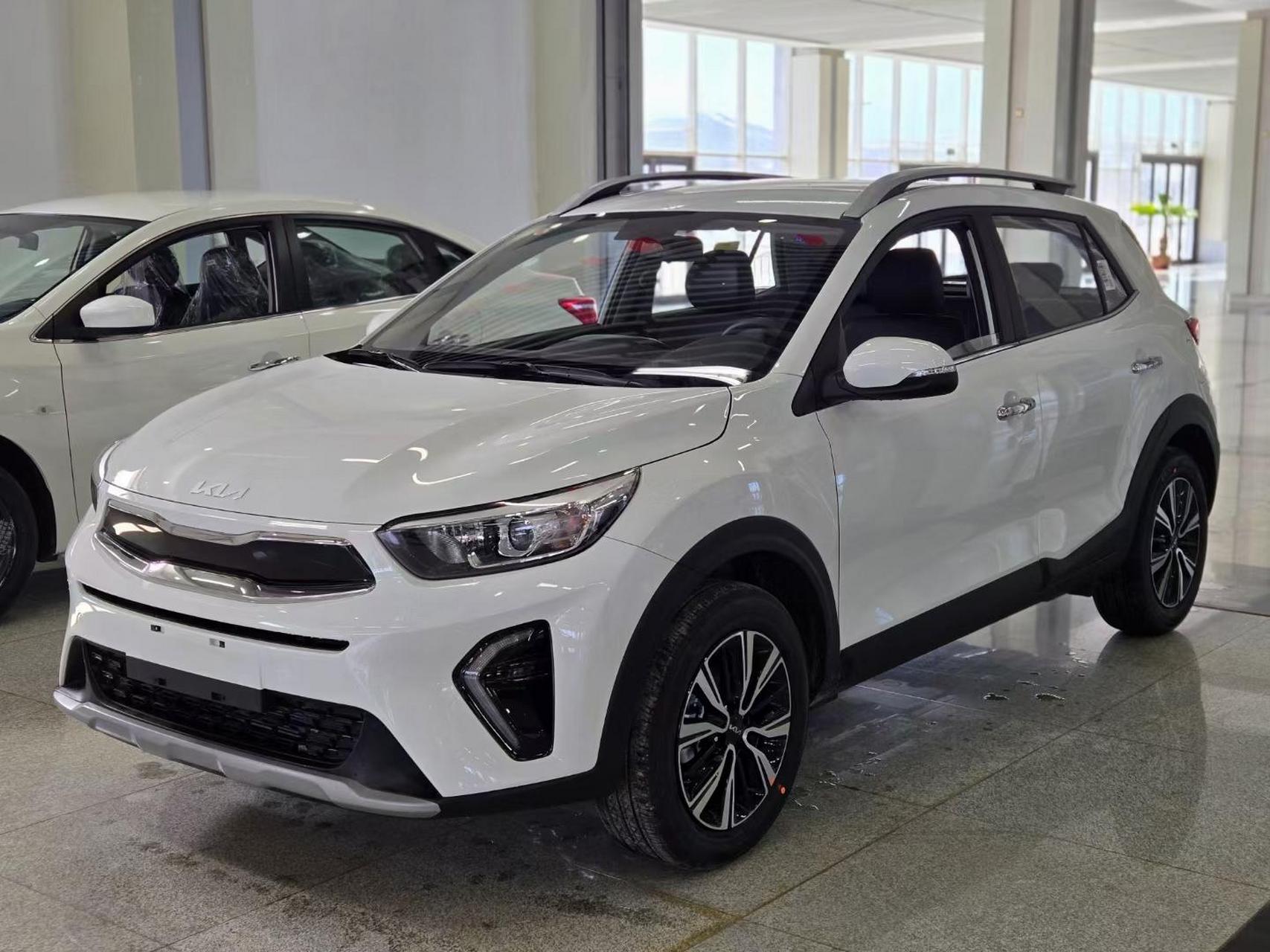 起亚奕跑kx1 合资自动挡小型suv 90落地价6.