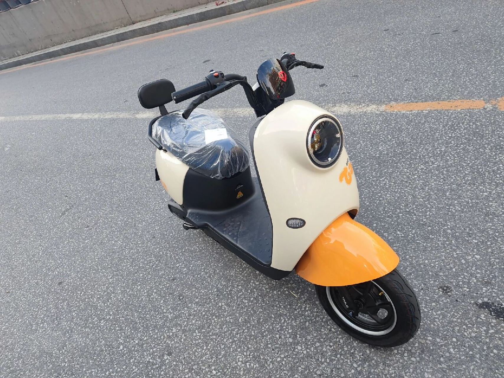 台铃电动车 2460选择了台铃萌苏,60v20a