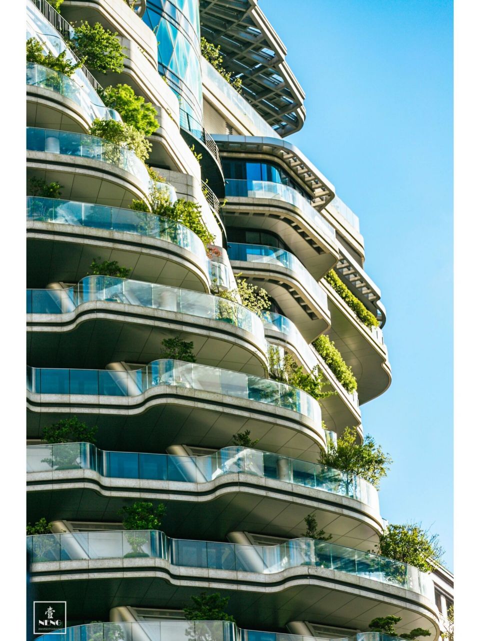 05 号称全台最贵的豪宅"陶朱隐园",坐落台北市信义区,奇特的旋转式