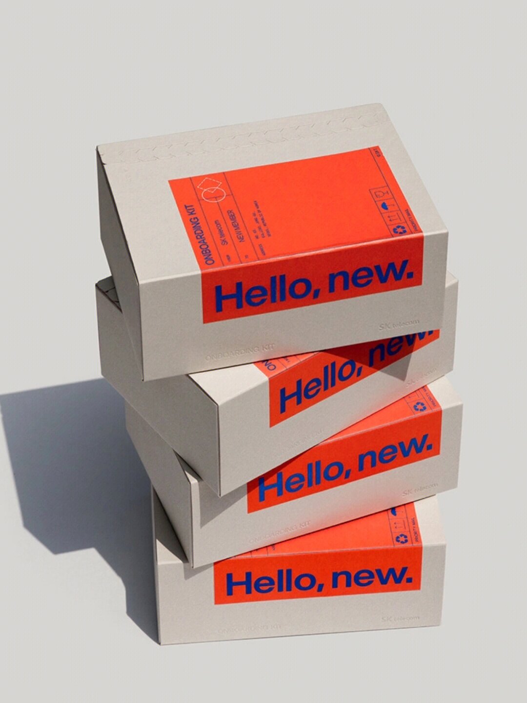 仪式感chao强的简约撕拉盒包装设计 它直接被用做快递盒📦,避免过度