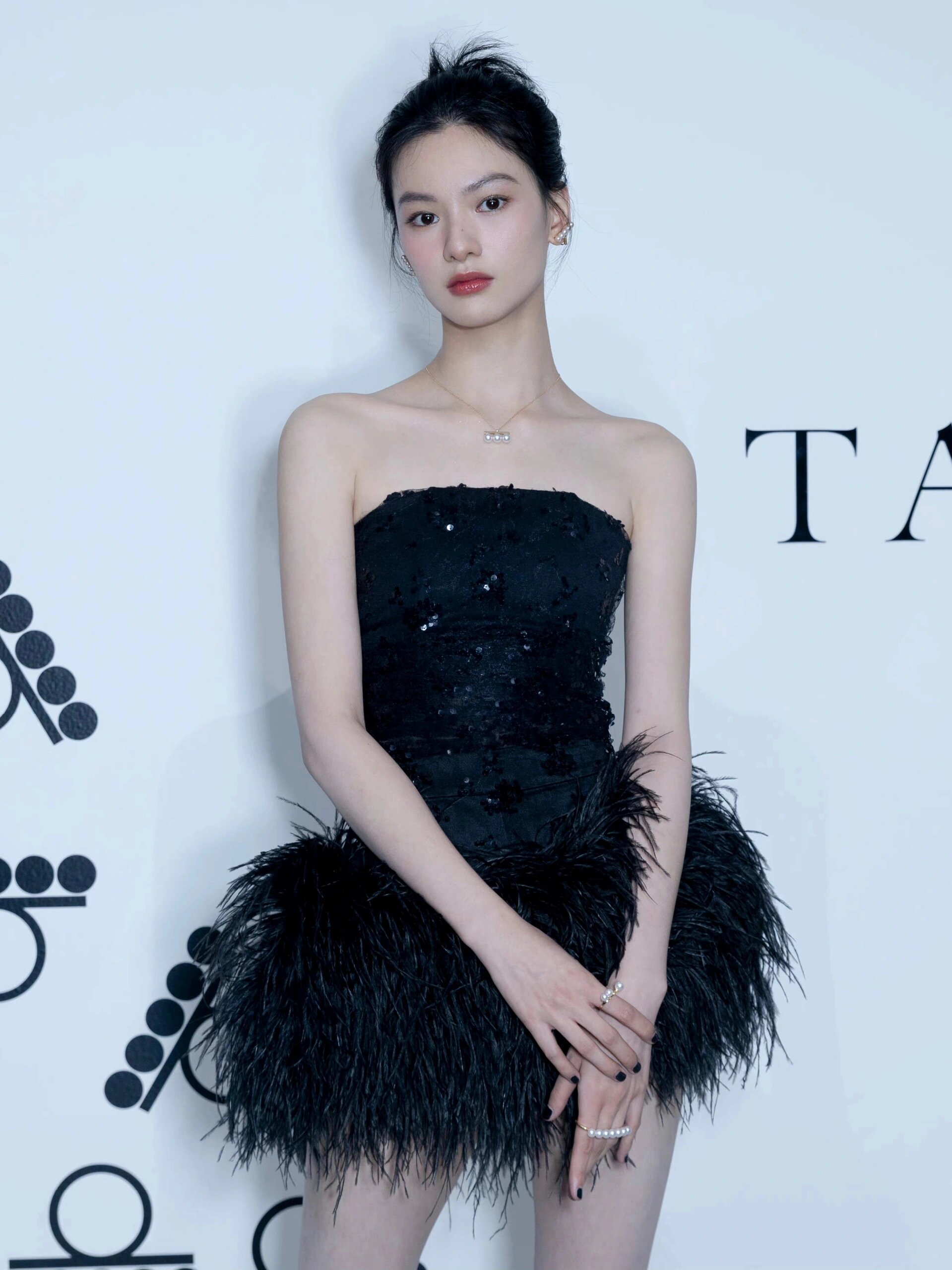 邱天||95后时尚完成度最高的🌸