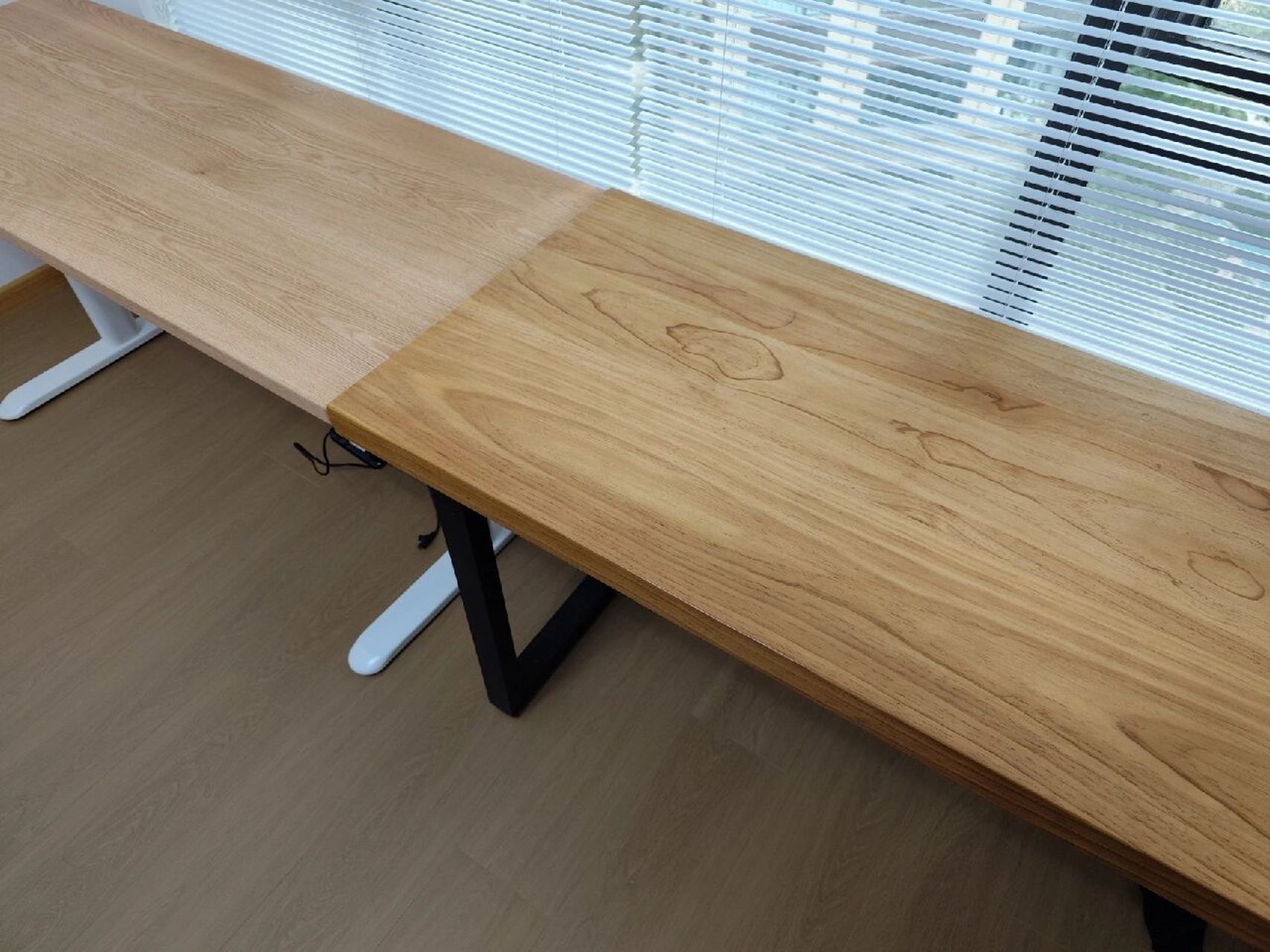 松木电脑桌vs红橡木电脑桌 二选一 红橡木电脑桌,是我买的桌板和升降