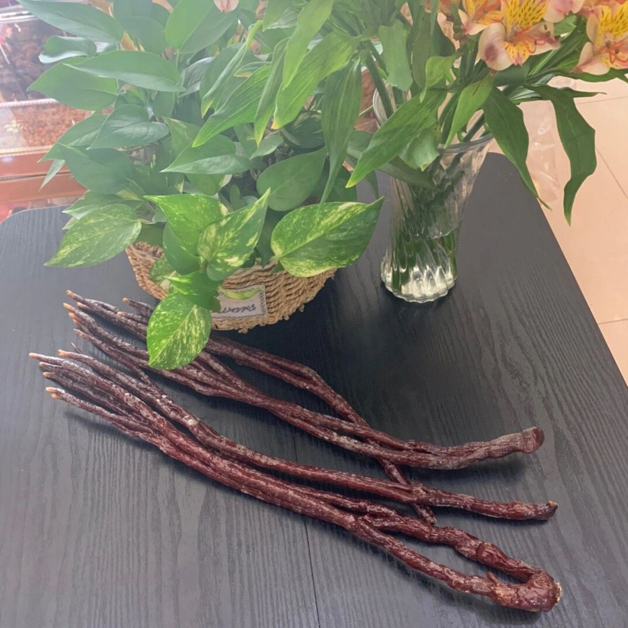 【功用主治】治虚劳,咳嗽,气喘,失眠,消化不良. 灵芝草!今年新货!