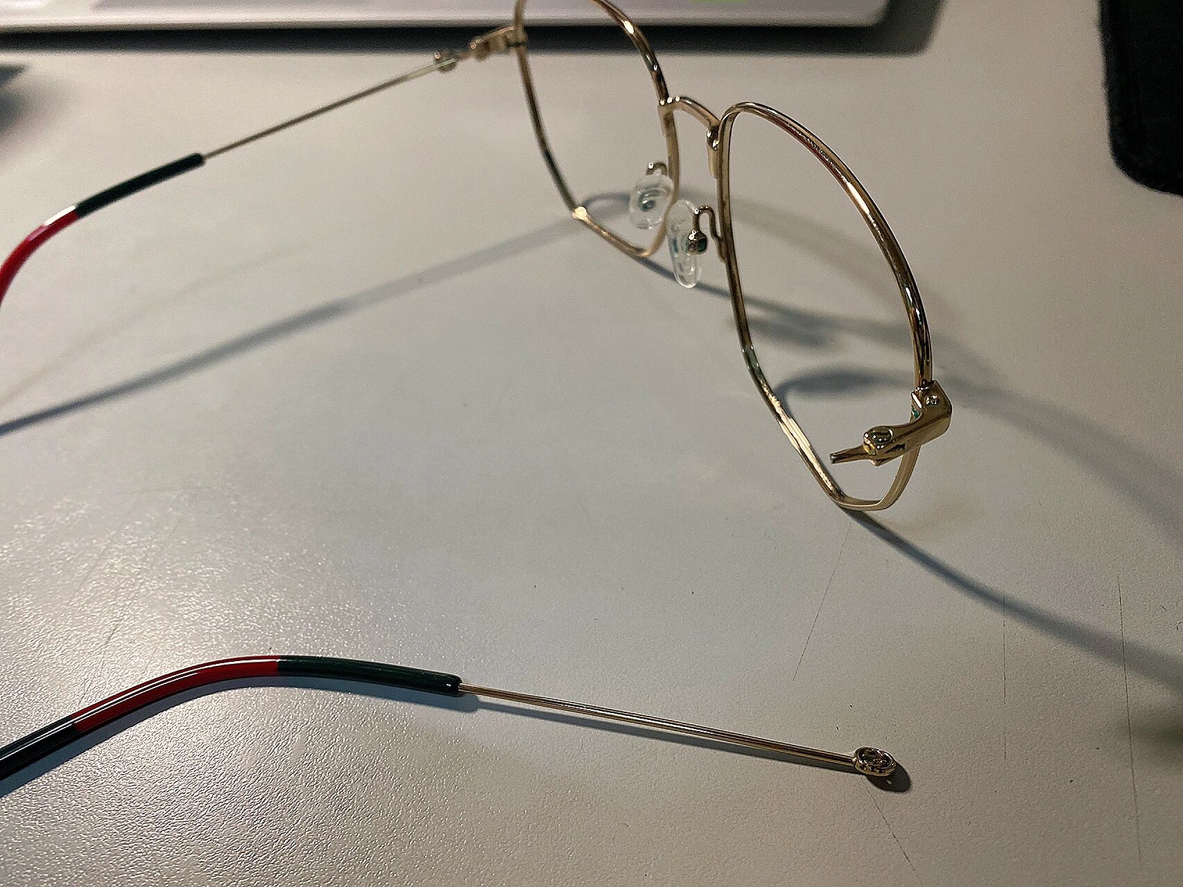 眼镜断了怎么办😳