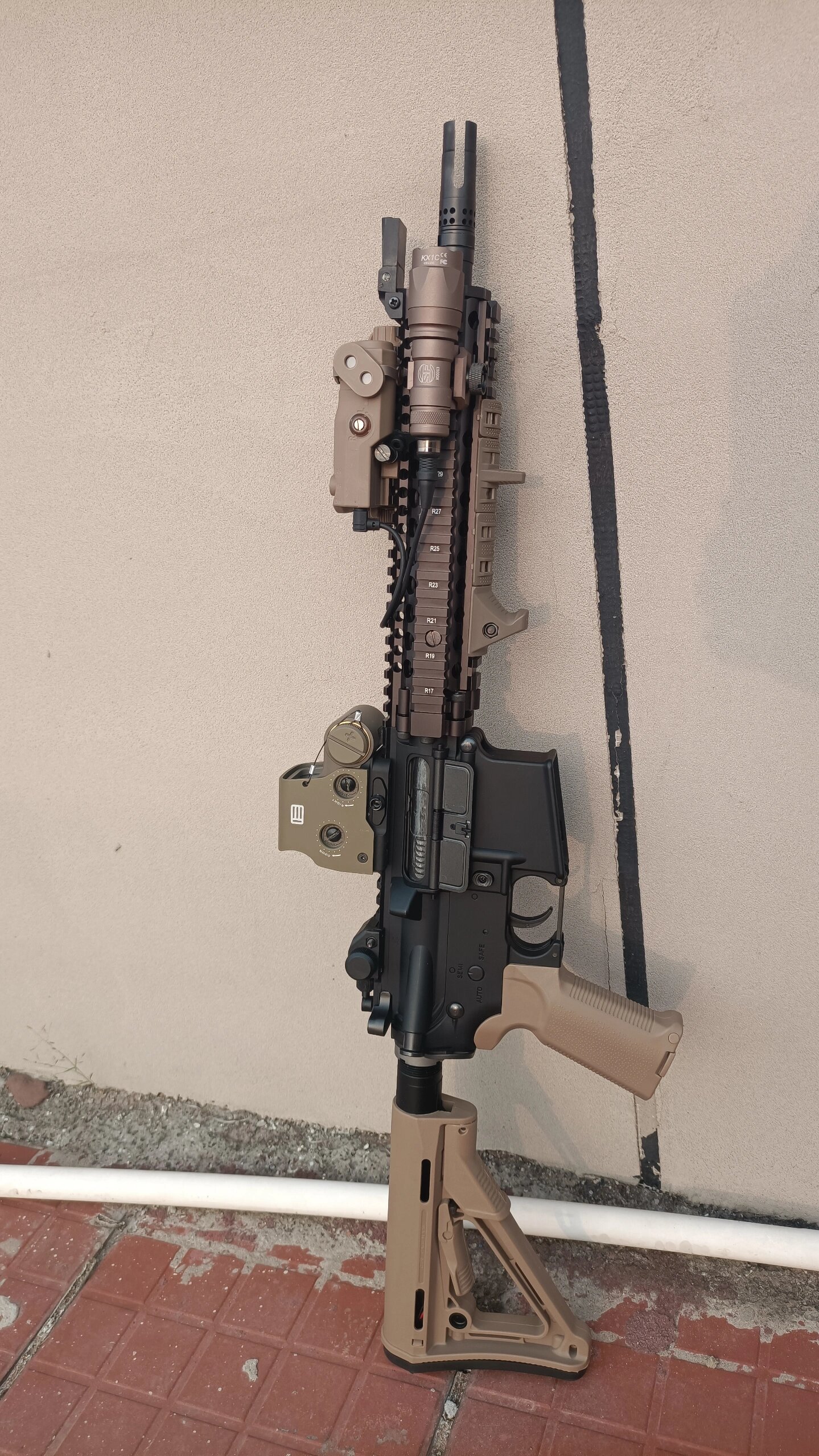 mk18 mod1不可发射模型展示 图片上的为不可发射模型 属于影视道具