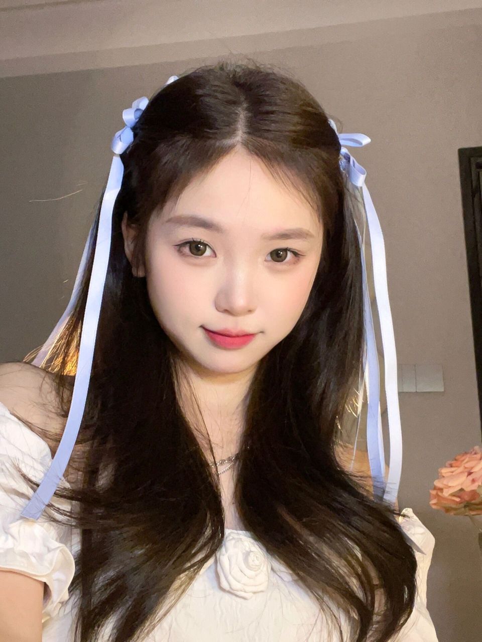 丝带发型真的太显嫩啦7801 这个小夹子真的很方便～轻松get丝带