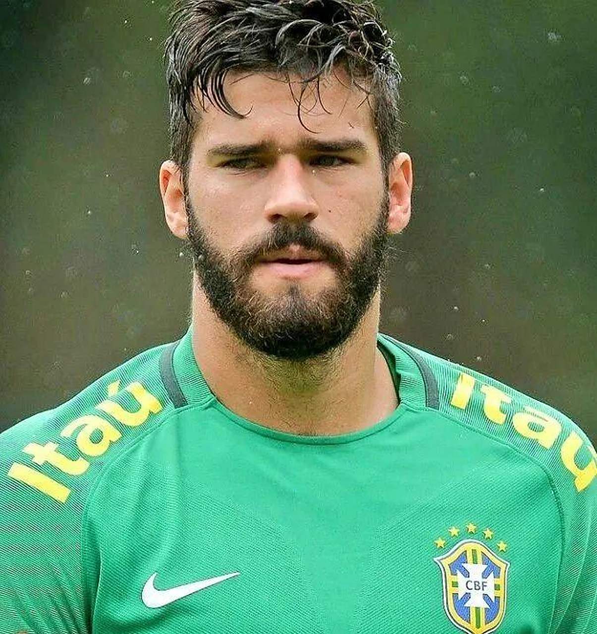 巴西足球运动员阿利松·贝克尔 alisson becker,30岁