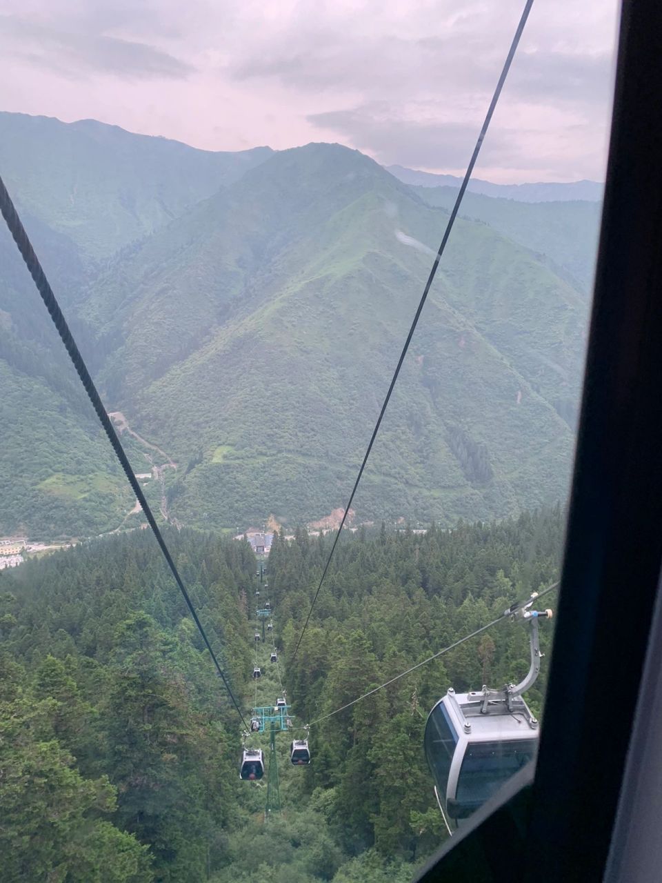 黄龙旅游严重高反 我是跟团去的,进黄龙景区之前,会拉到一个高反预防