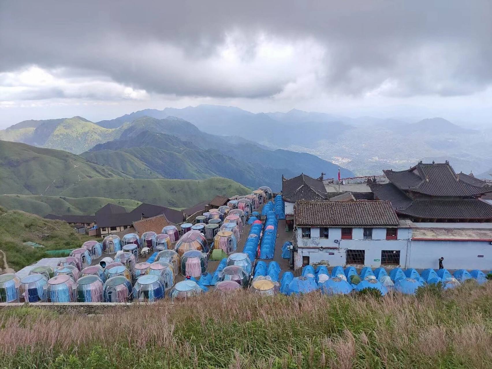 武功山金顶(白鹤峰)双人帐篷|住两人 武功山主峰白鹤峰海拔1918