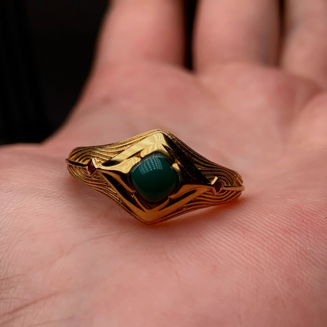 绿松石18k金戒指 绿松石18k金戒指 戒面选用丫角山一期极品玉化料 克