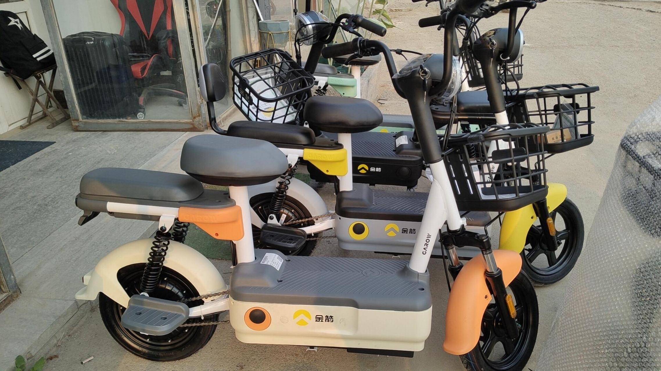 全新金箭电动车.彩石农贸市场北大棚东头 价格1300/1450元两款,电动车