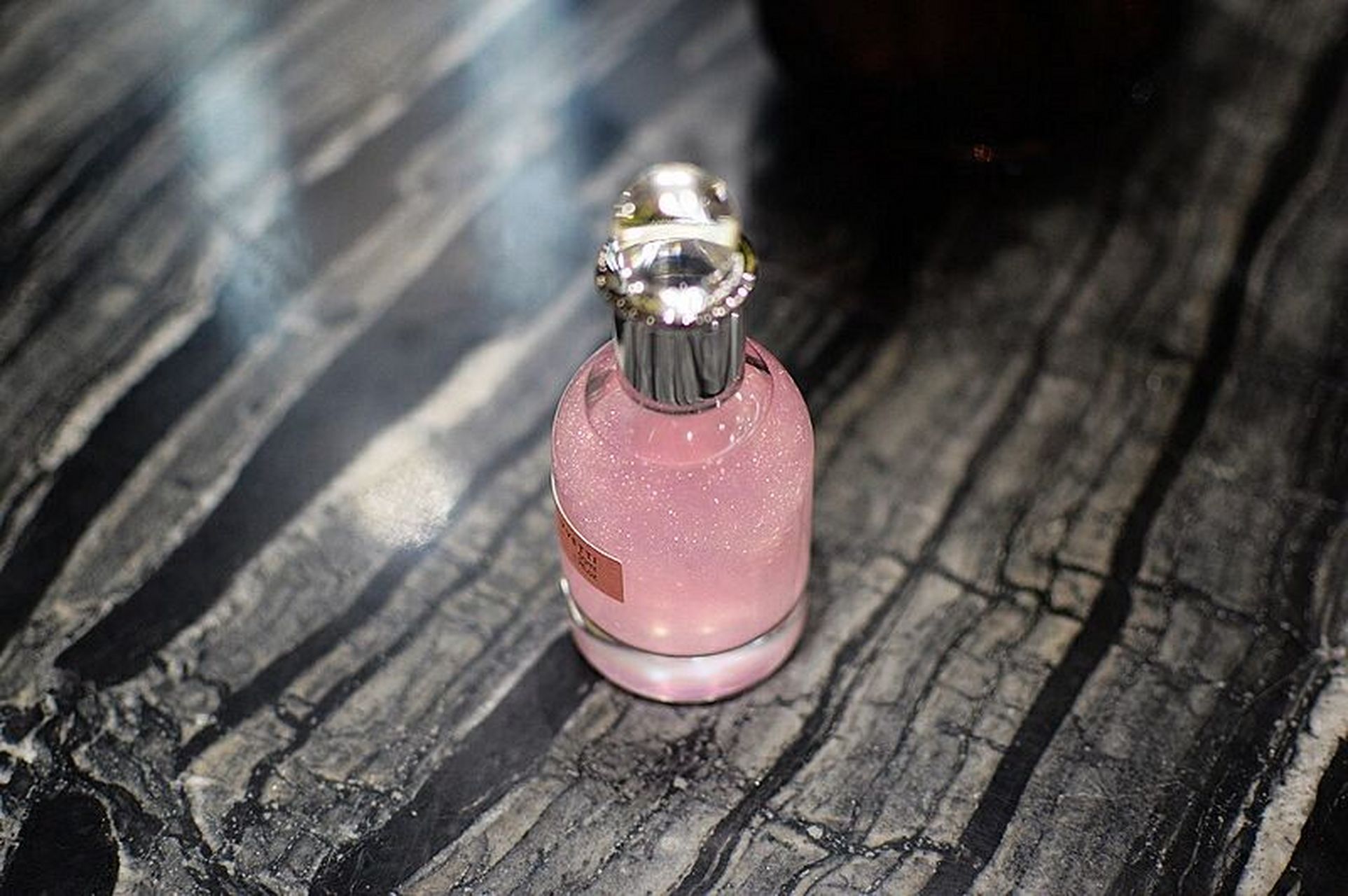 闺蜜送的希汀甜心女士水蜜桃香水 收到闺蜜送的希汀甜心女士水蜜桃