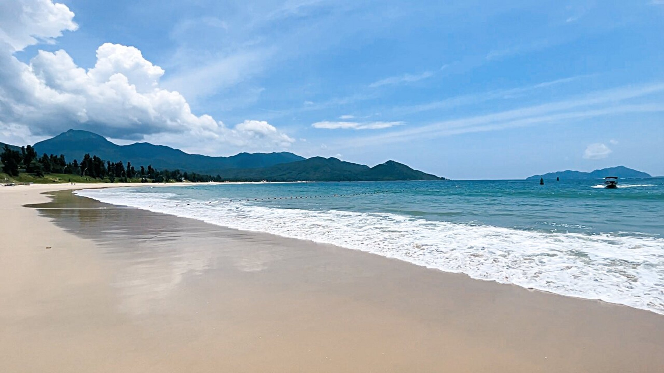 深圳西涌1号海滩度假完美攻略 92 景区介绍: 西涌海岸线全长约4公里