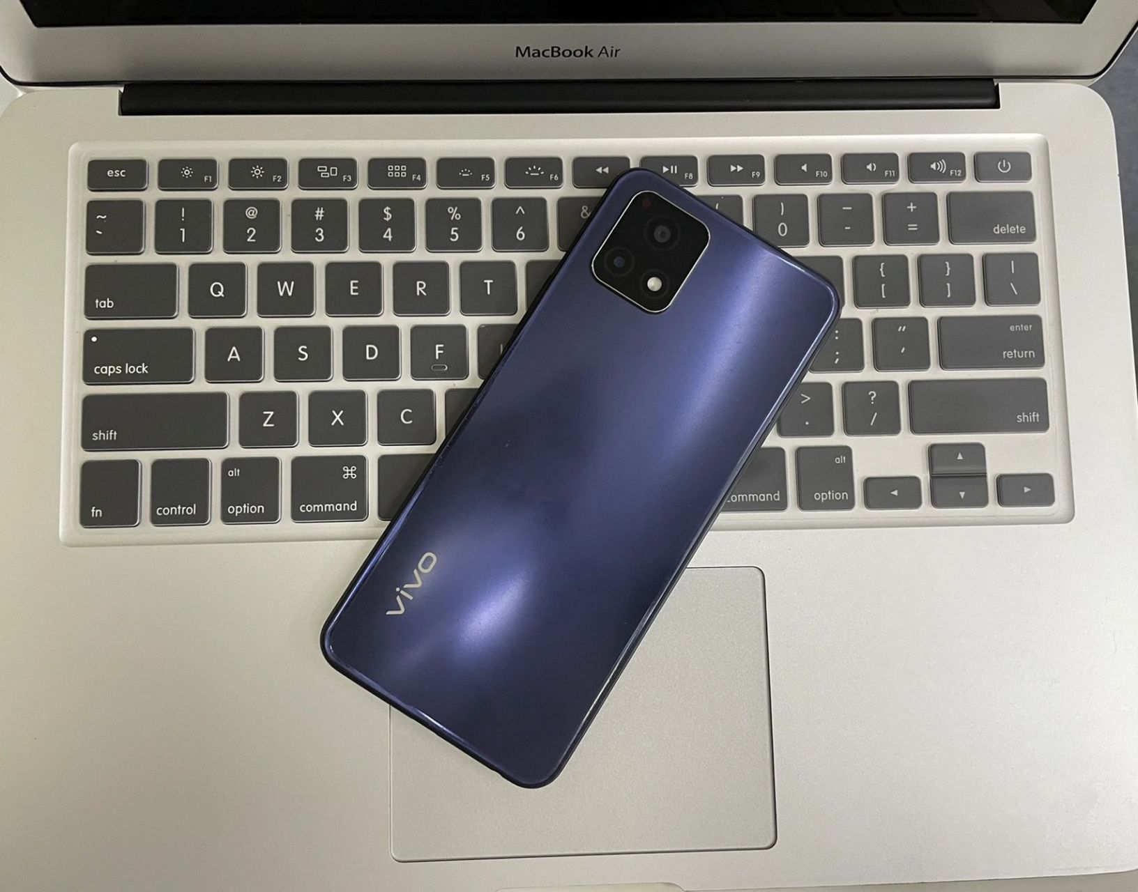 vivo y31s vivo y31s 6 128g 双卡双待 全网通5g 9.5新06750