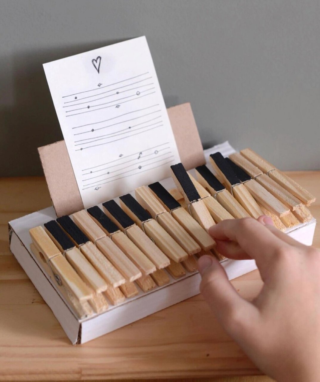 废旧纸盒不要扔,手工diy制作各种乐器