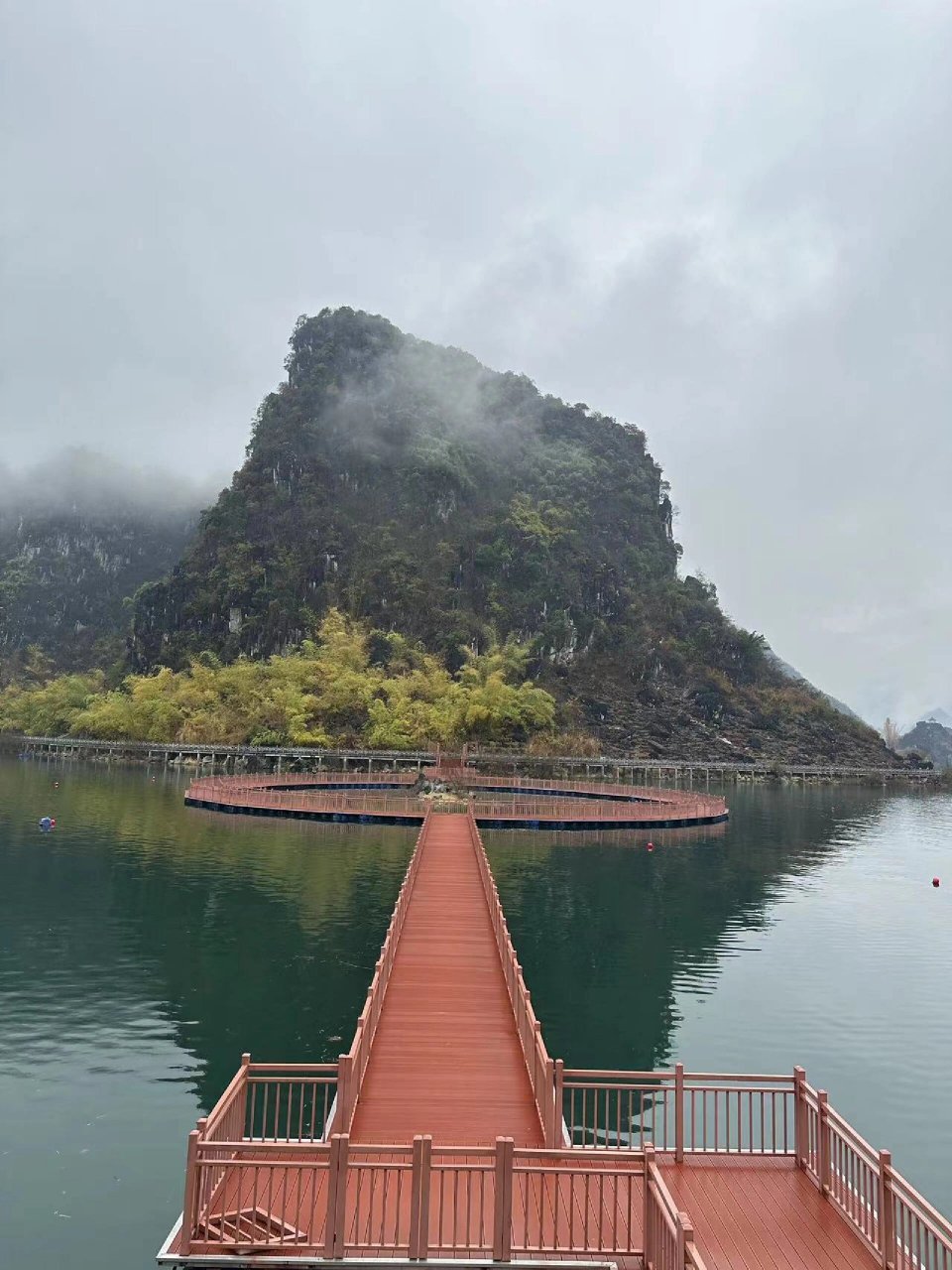 凌云浩坤湖风景区图片