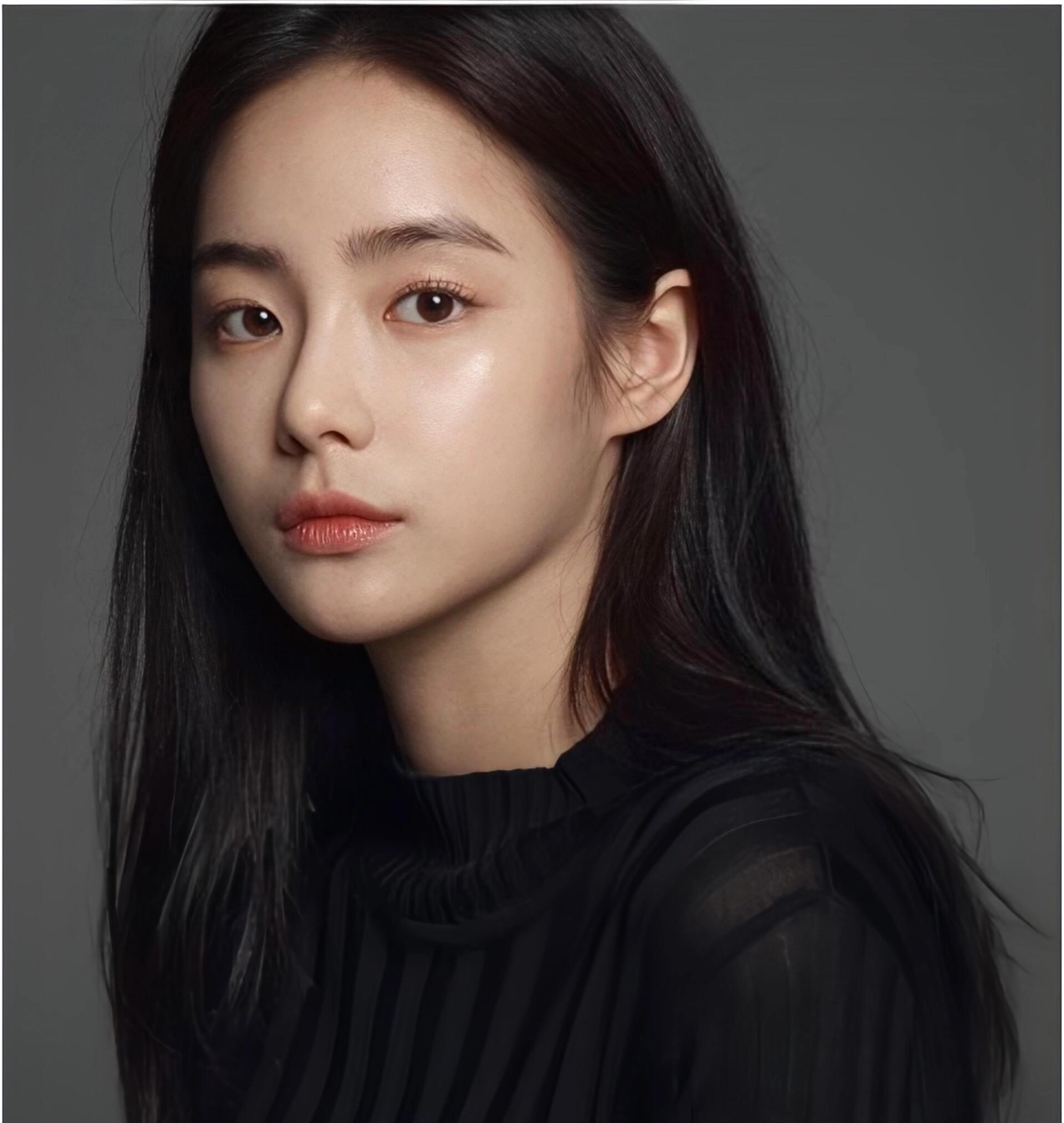 美丽的下颌线到底是由哪些因素决定?