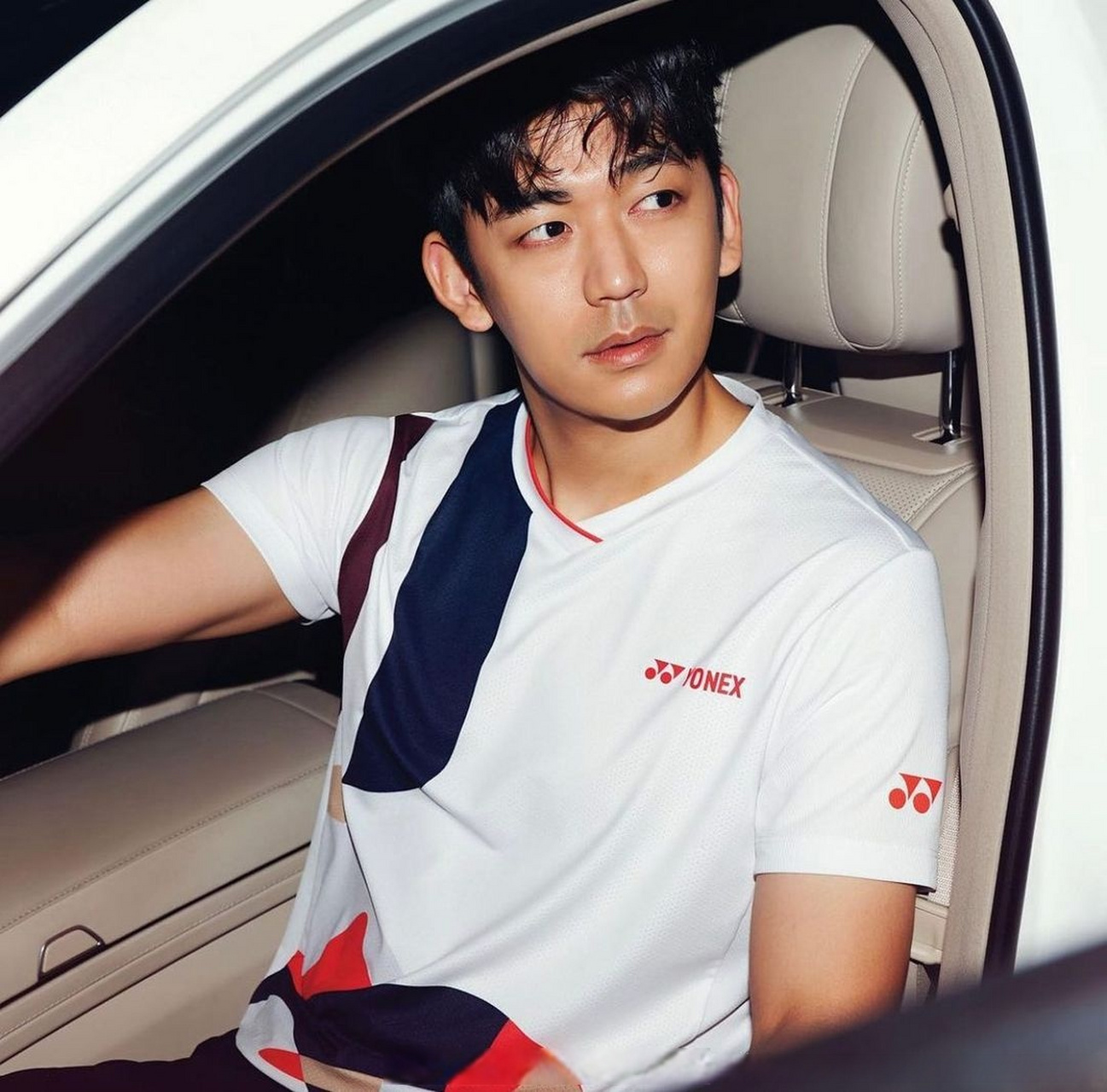 龙大欧巴 我可以[加油]  ——#李龙大##李龙大##羽球小v分享