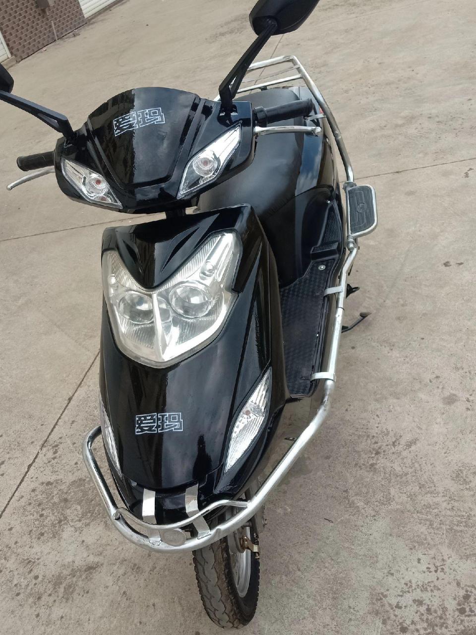 锡特64v20安加大电池,成色如图,车子在宣威城里,有用得到的朋友欢迎实