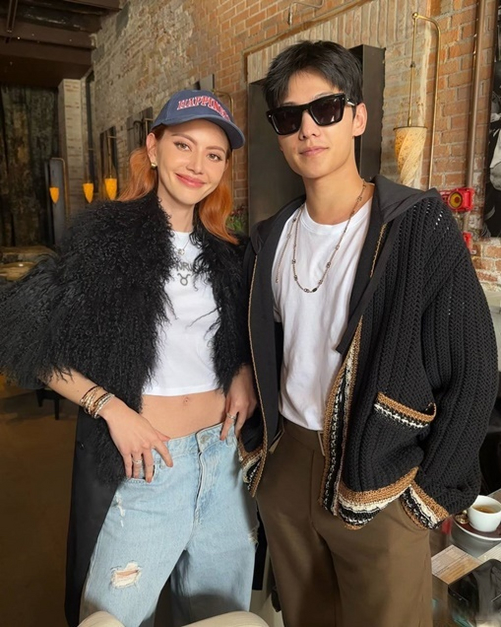 近日泰星mai作为bvlgari的"品牌挚友"前往威尼斯参加品牌方活动,并与