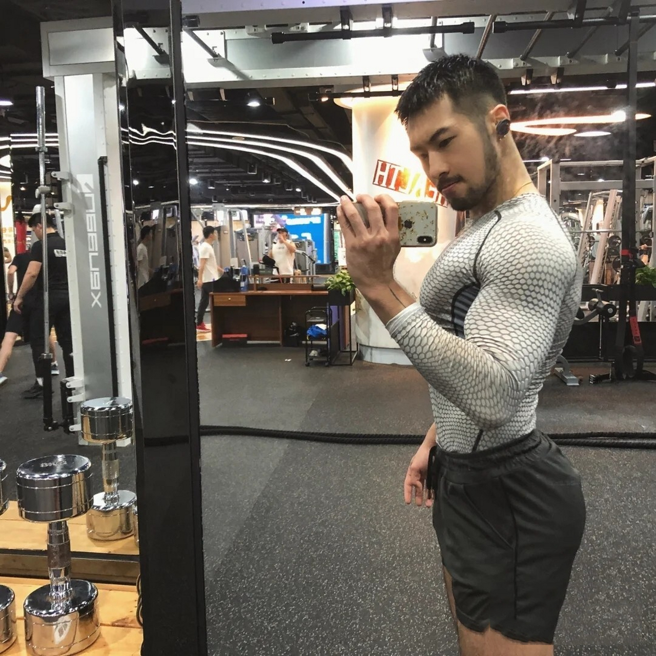 健身#肌肉#帅哥#翘臀美男子