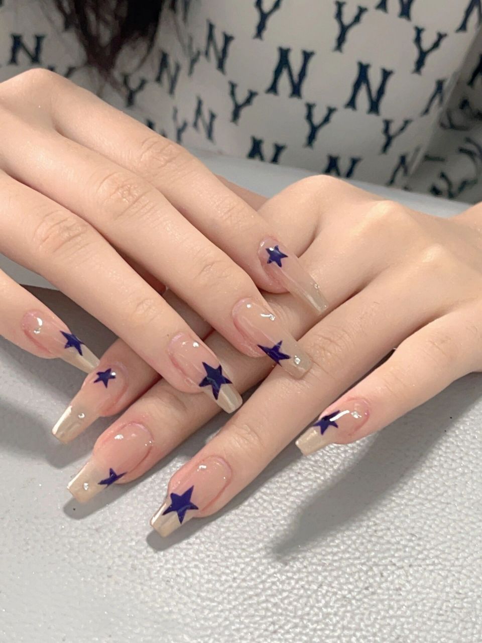 魔镜粉配小星星特别好看 哈尔滨美甲88元款式任选甲片半贴送饰品