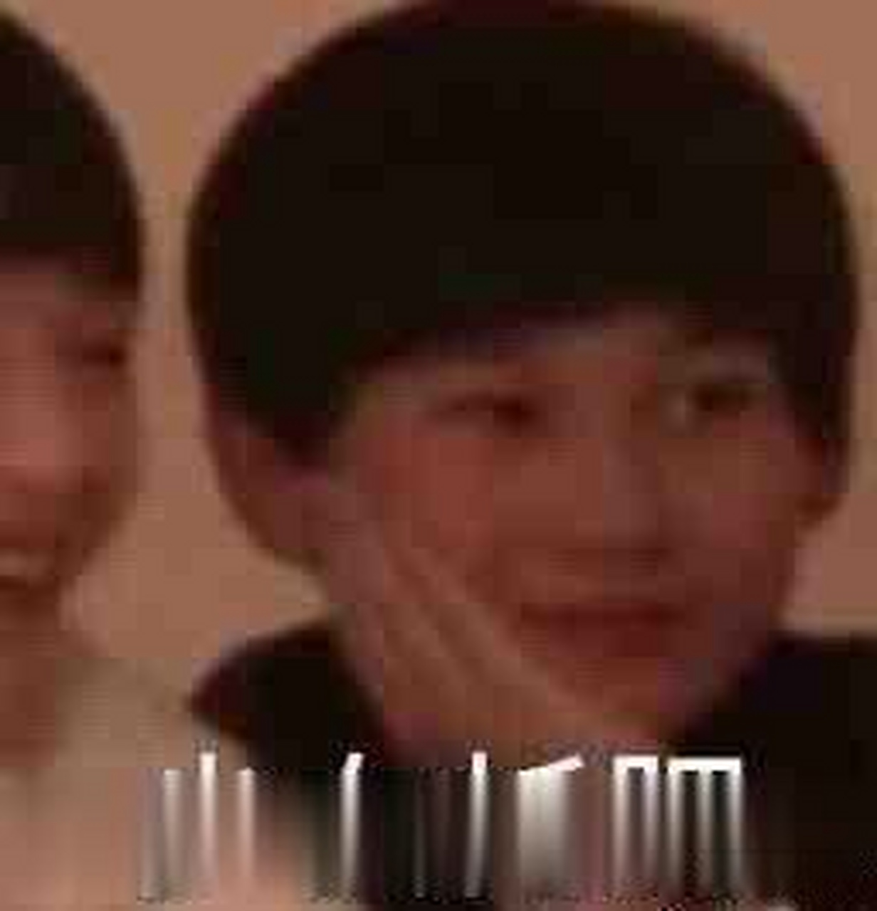 张真源少女托腮,是笨蛋可爱张真源没错了,这么奶fufu的小张张真的别把