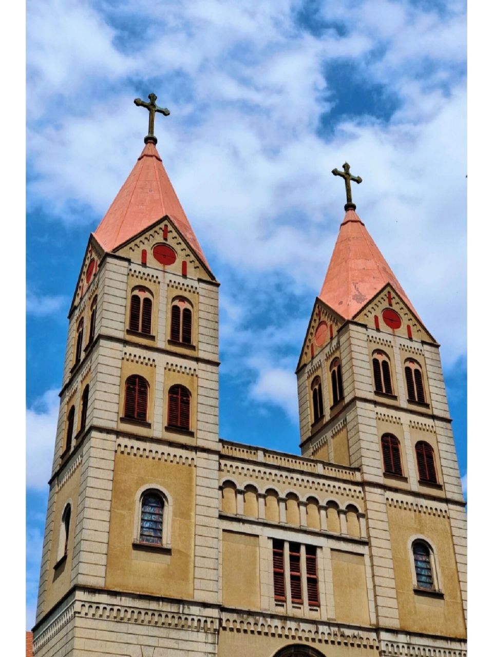 7615青岛天主教堂|圣弥厄尔大教堂99 95圣弥厄尔大教堂由德国