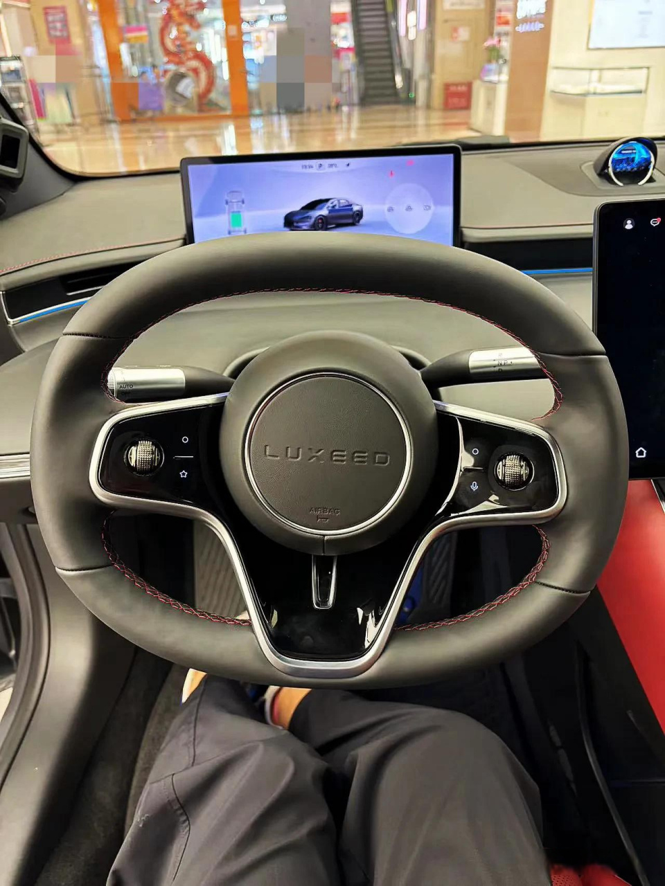 谁发明的椭圆形的方向盘 这也太有才啦