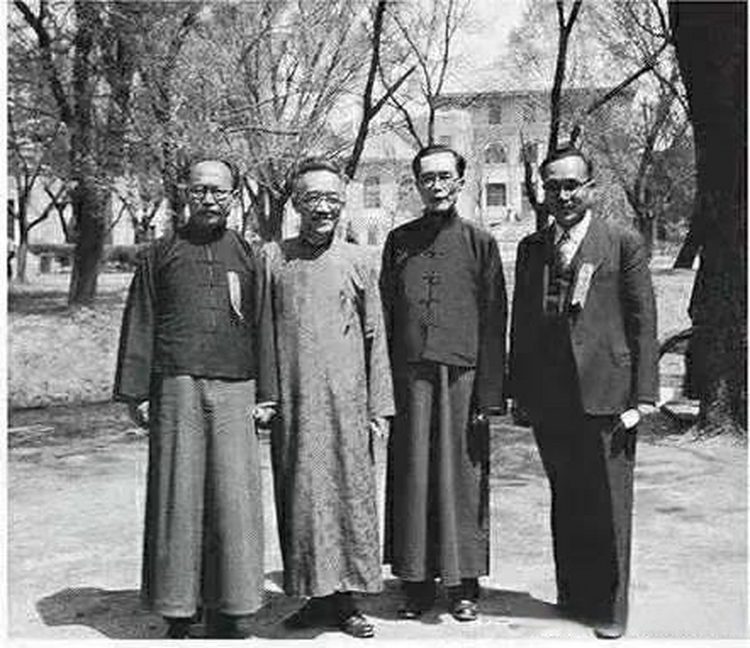 这所"最穷"的大学只存在8年,却被誉为"中国教育史上的珠穆朗玛峰"