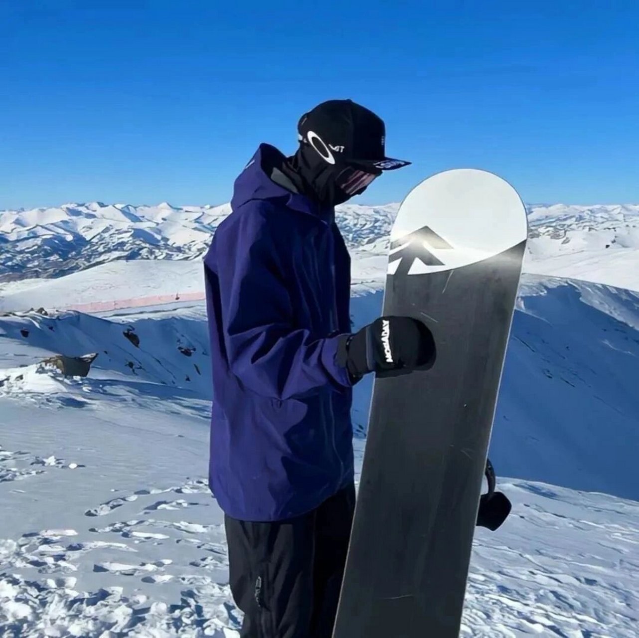 【真人男头】很喜欢滑雪