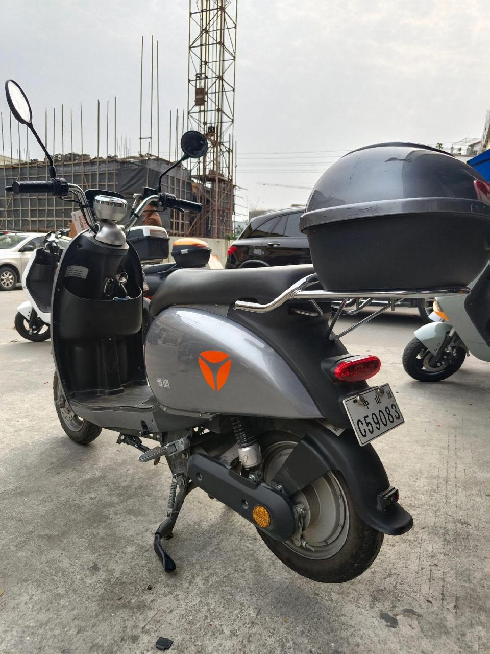 雅迪欧韵b国标车,48v20a铅酸电池